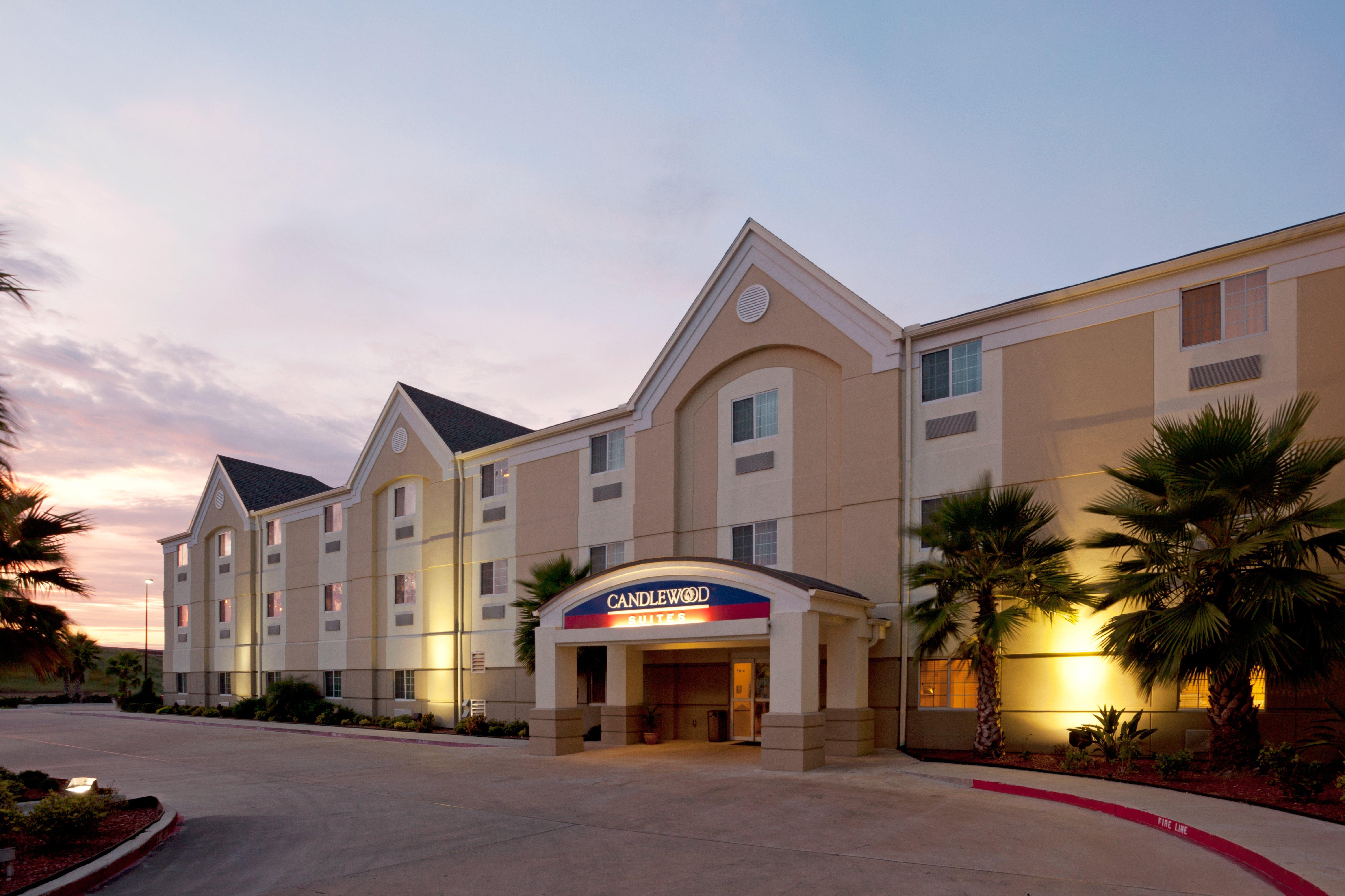 แคนเดิ้ลวูด สวีท คอร์ปัสคริสตี-เอสพีไอดี Hotel ภายนอก รูปภาพ